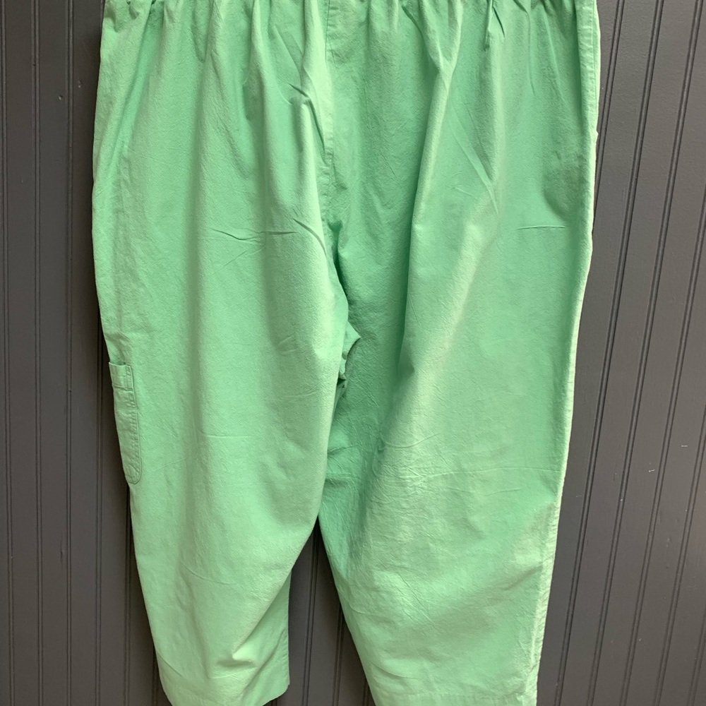 Alfred Dunner Woman Cotton Lime Green Plus Capri Pants Size 20W - EUC - Picture 4 of 4